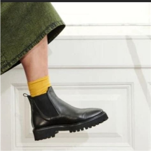 Freda Salvador • Susana Lug Sole Chelsea boot • Women’s Size 8.5 - Picture 1 of 10